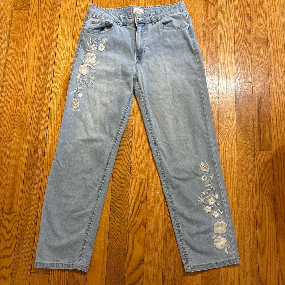 Camila Coelho Light Blue Straight-Leg Jeans with White Floral Embroidery